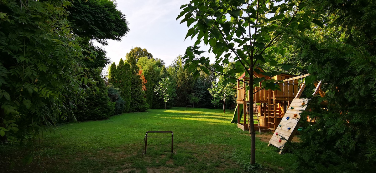 The Old Granary - Magtár Guesthouse