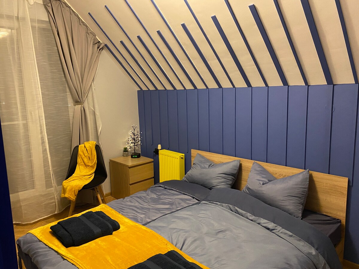 黄色潜水艇|舒适的现代公寓。