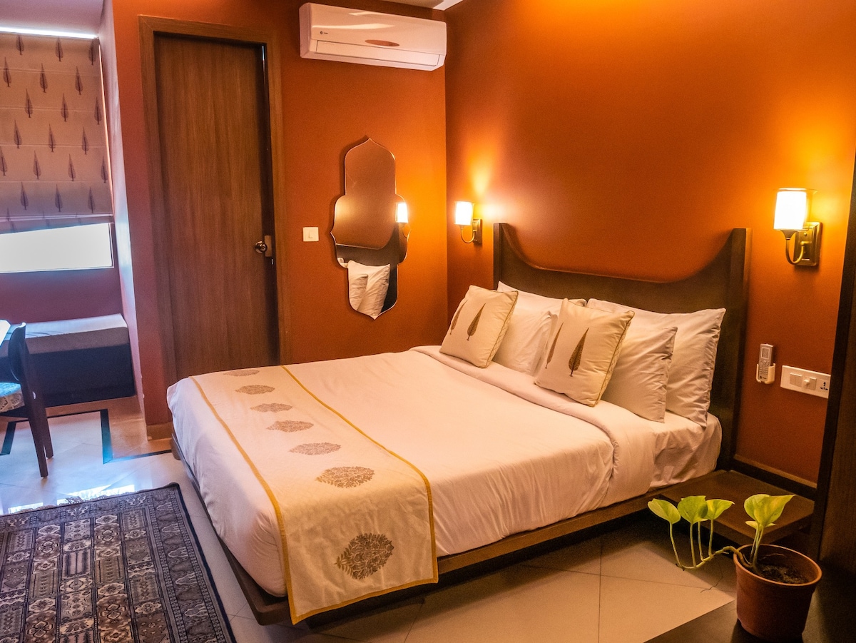 Cozy room in Top rated Boutique villa near Taj