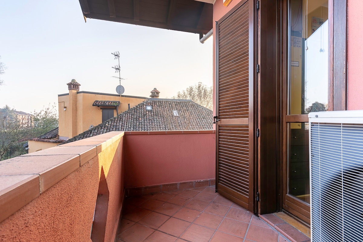 Villa con piscina nel verde di Milano