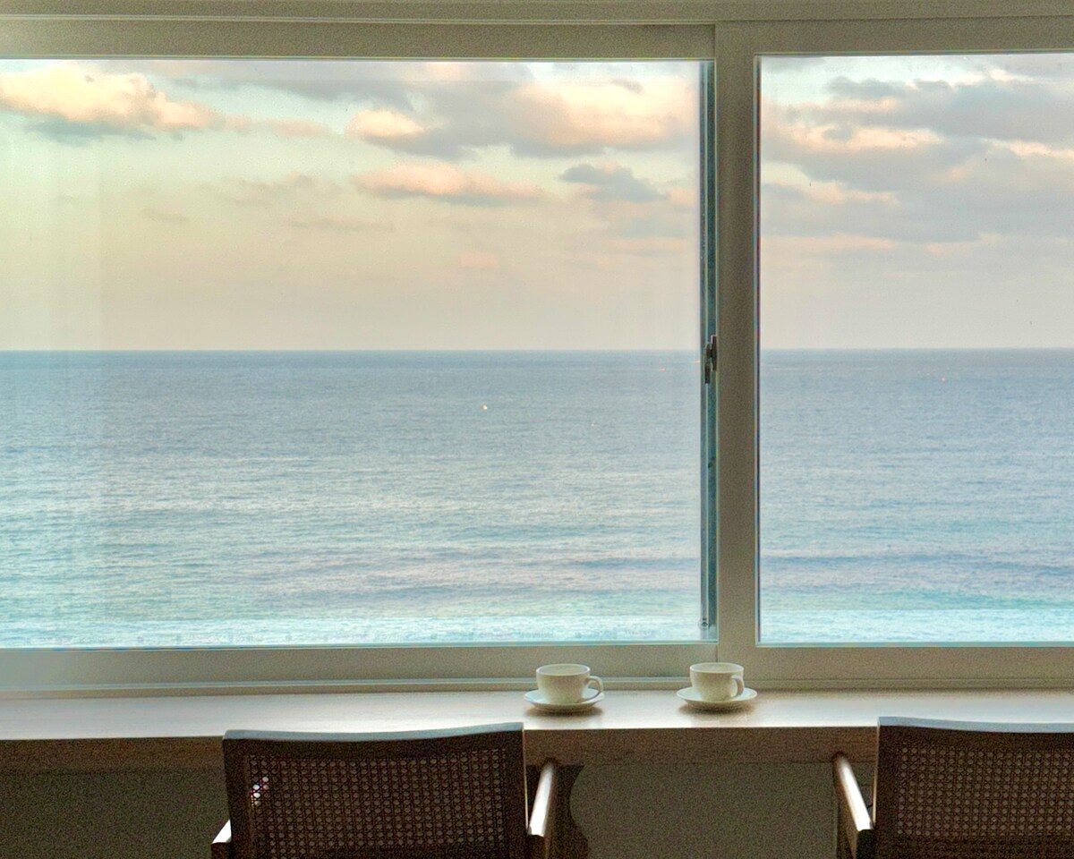全新•可供您放松身心的空间，同时透过窗户可俯瞰海景• Sokcho •灯塔海滩