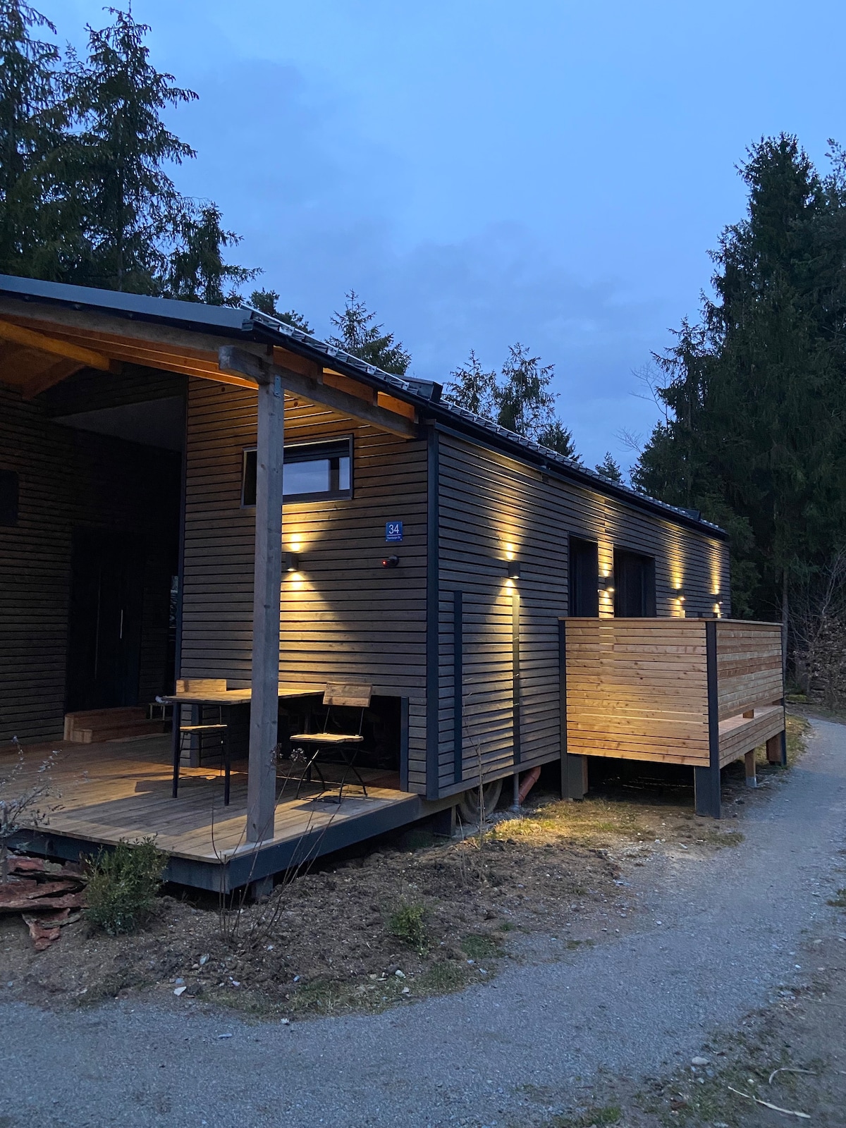 Modernes Tinyhouse Bertha am Waldrand | Seezugang