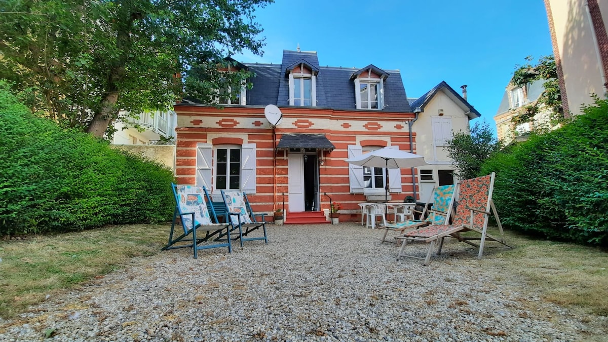 Villa avec jardin à 50m de la plage