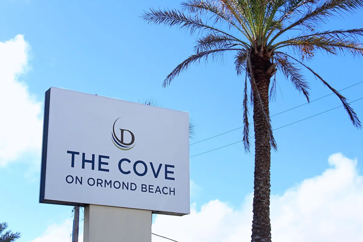 Coastal Getaway: 1-BDR Condo, Ormond Bea