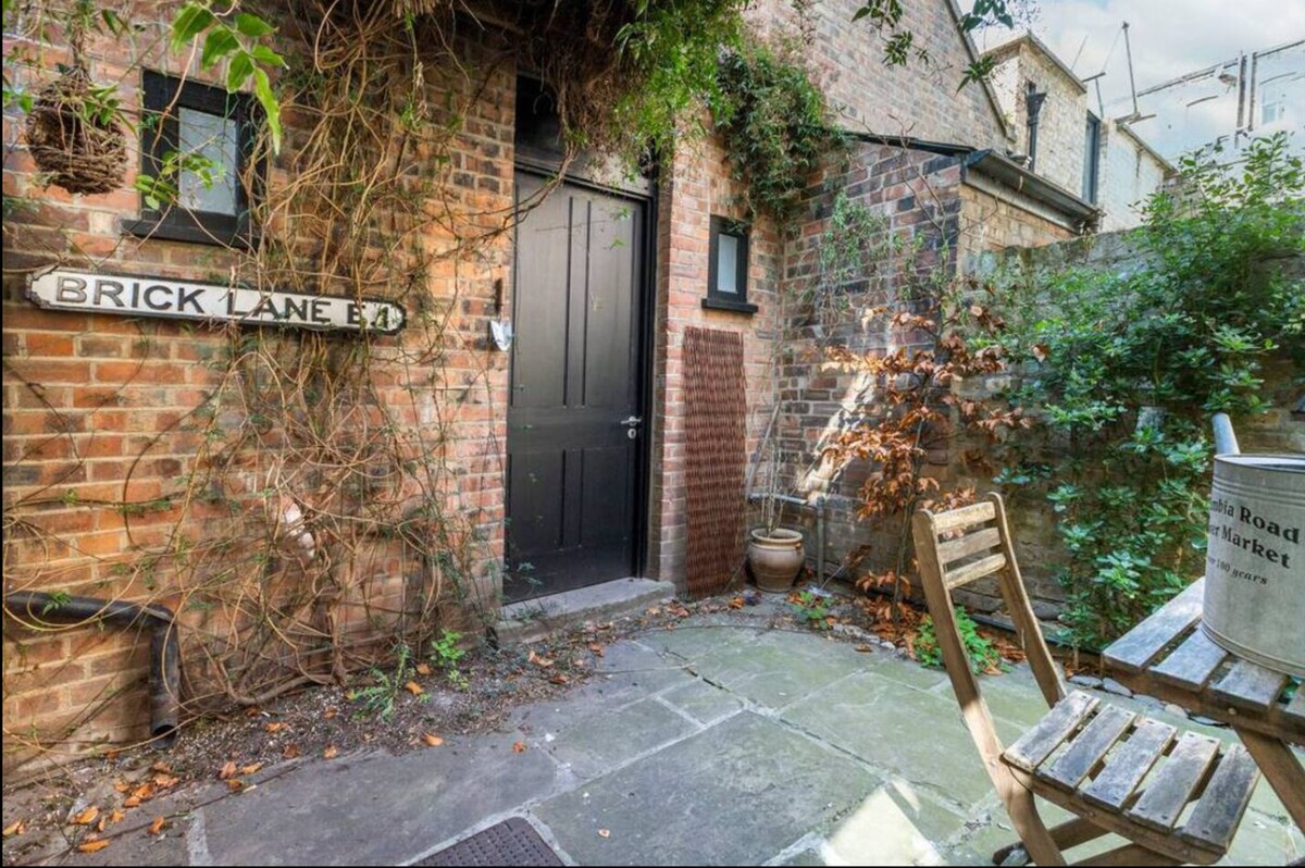 Studio with rooftop and garden