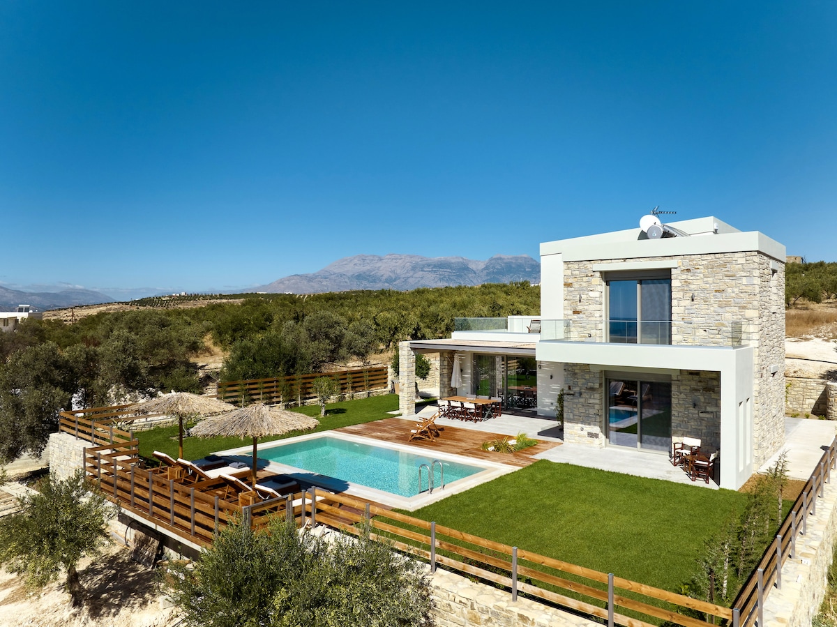 Alba Lilia
Cretan Villas