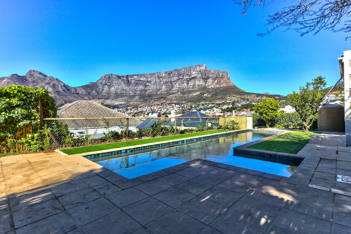 Luxurious Tamboerskloof Villa