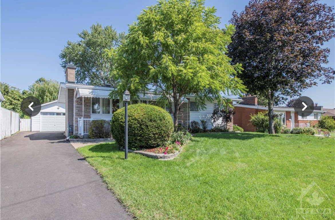 New Home Central Ottawa with Pool