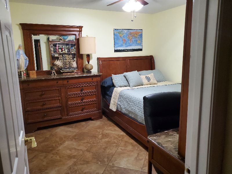 3 Beautiful Bedrooms w/ 2 Bath