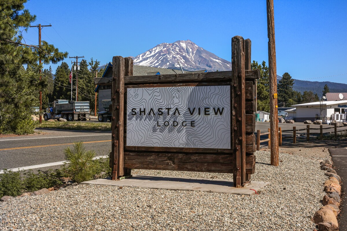 Stunning cabin studio+fireplace +Mt Shasta View #3