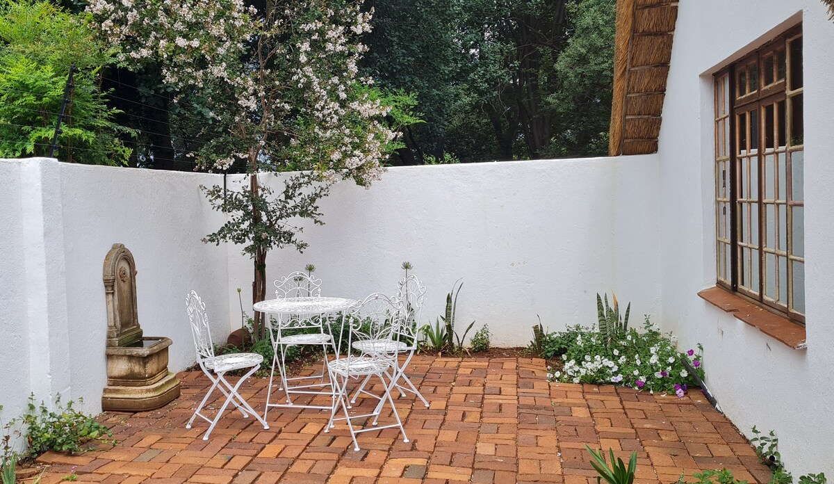 Hannah 's Cottage @ The Oak Tree Pretoria