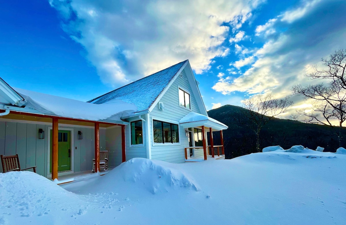 Doublehead Lodge | luxury, views, mins to skiing