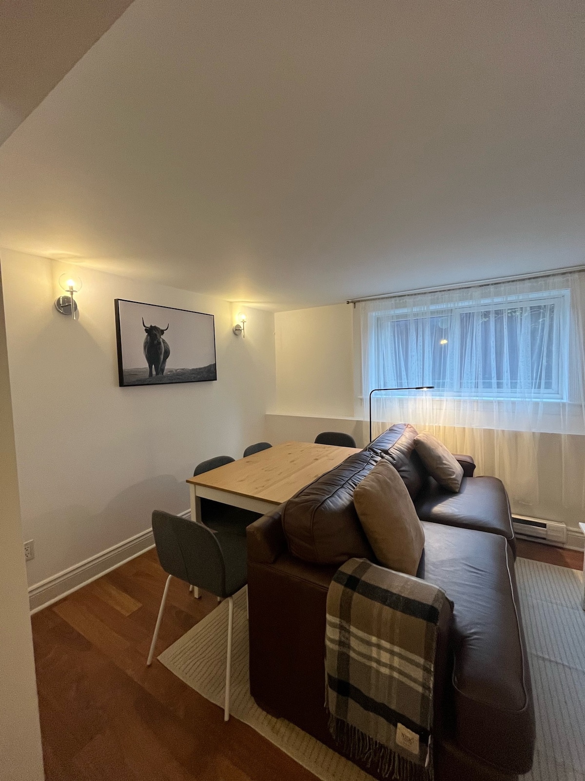 Pet Friendly Centrally Located Suite | Sleeps 3