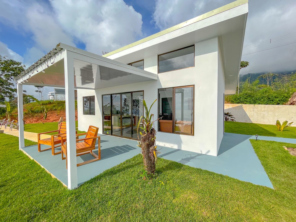 2 bdr | Breathtaking Uvita View with Private Pool
