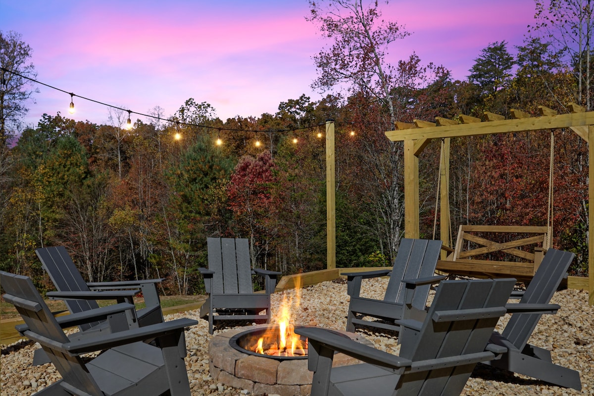 Your Blue Ridge Mountain Luxury Getaway Awaits!