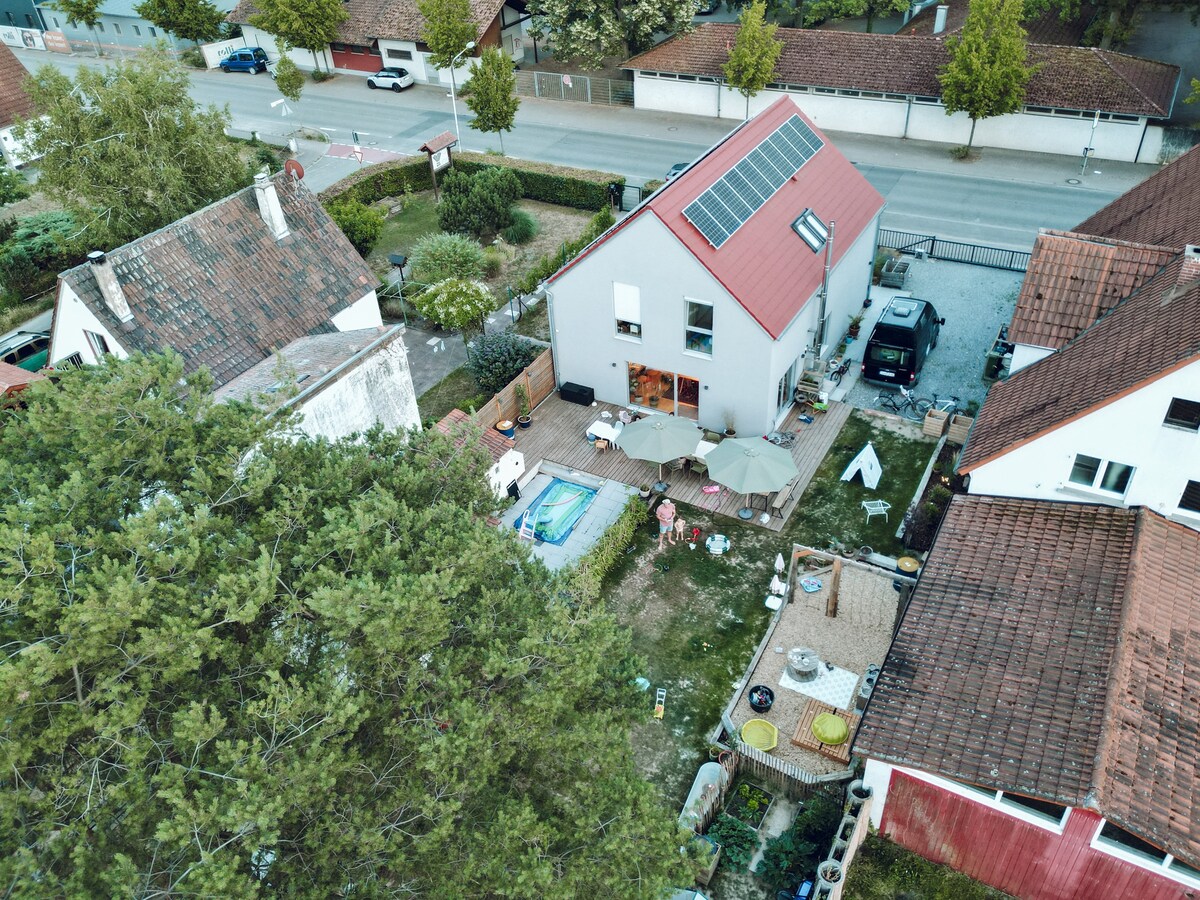 Einfamilienhaus mit Terrasse und Garten!