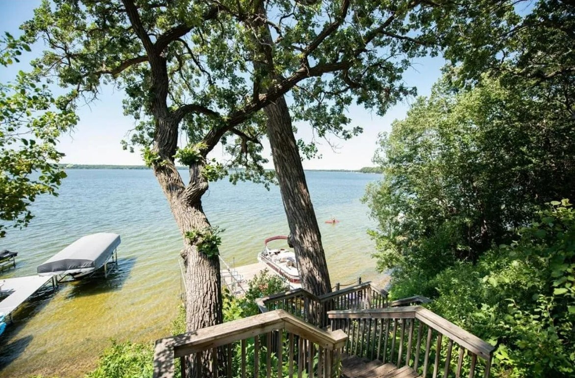 Cottage on Clearwater - Pontoon Rental