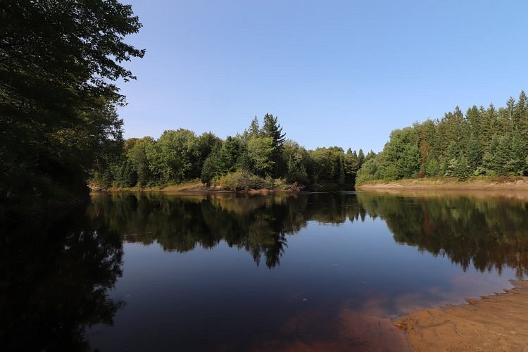 Muskoka campsite on the River (HL/R8)