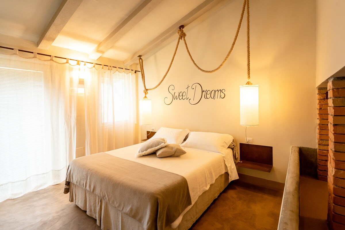 Triple Room in Agriturismo 2Km from the Sea