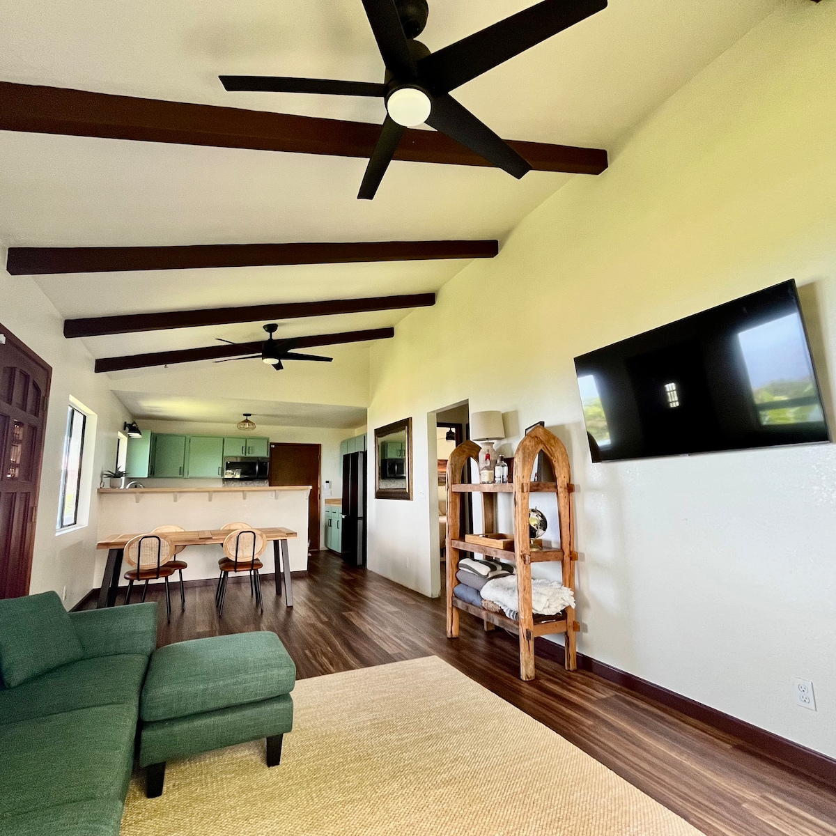 Ocean View House in Honokaa~New Listing-