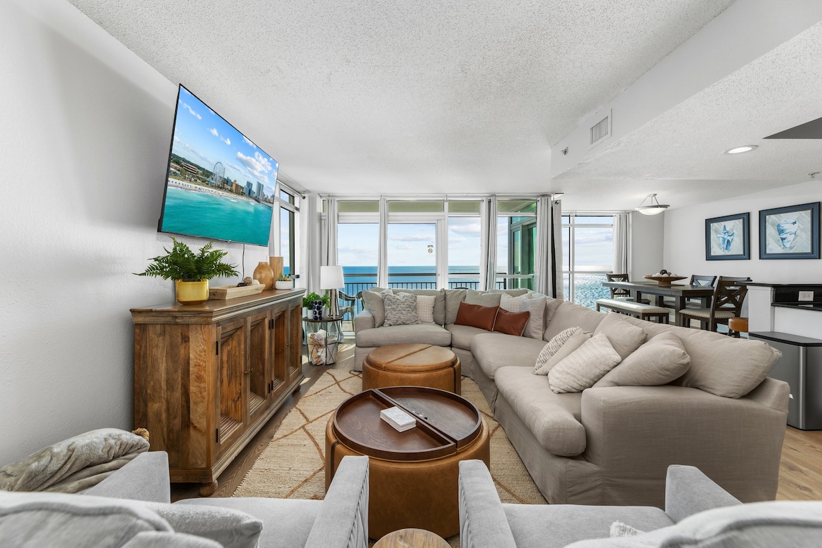 Oceanfront Penthouse, 19th floor