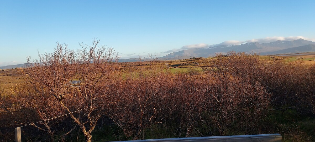 Small cottage around 12 km from Borgarnes.