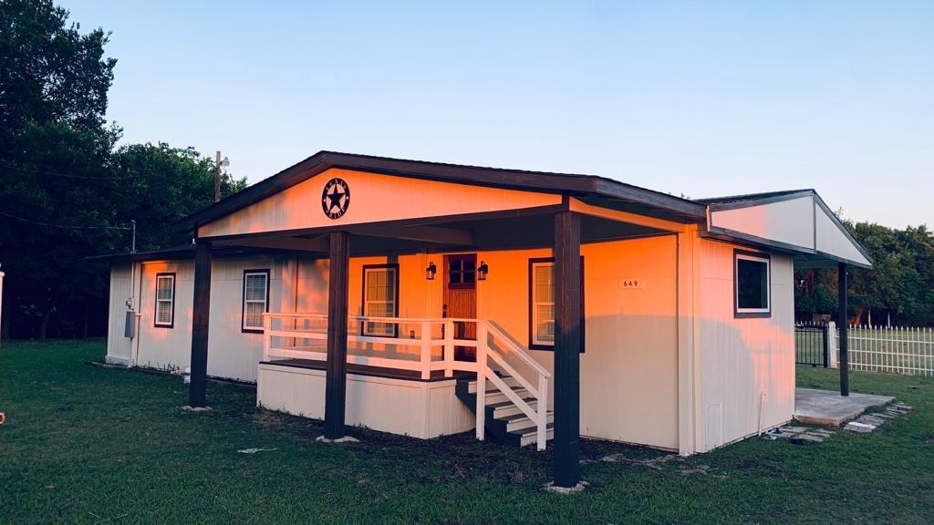 Beautiful and quiet ranch house in Waxahachie!