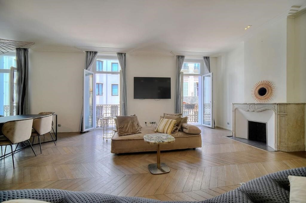 Amazing 2 bedroom in the heart of Cannes