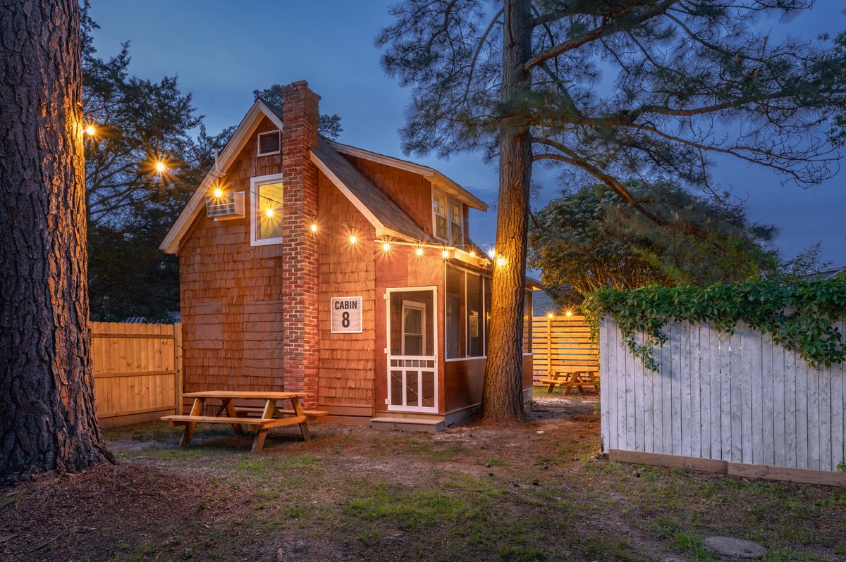 Private Loft Cabin for 6!