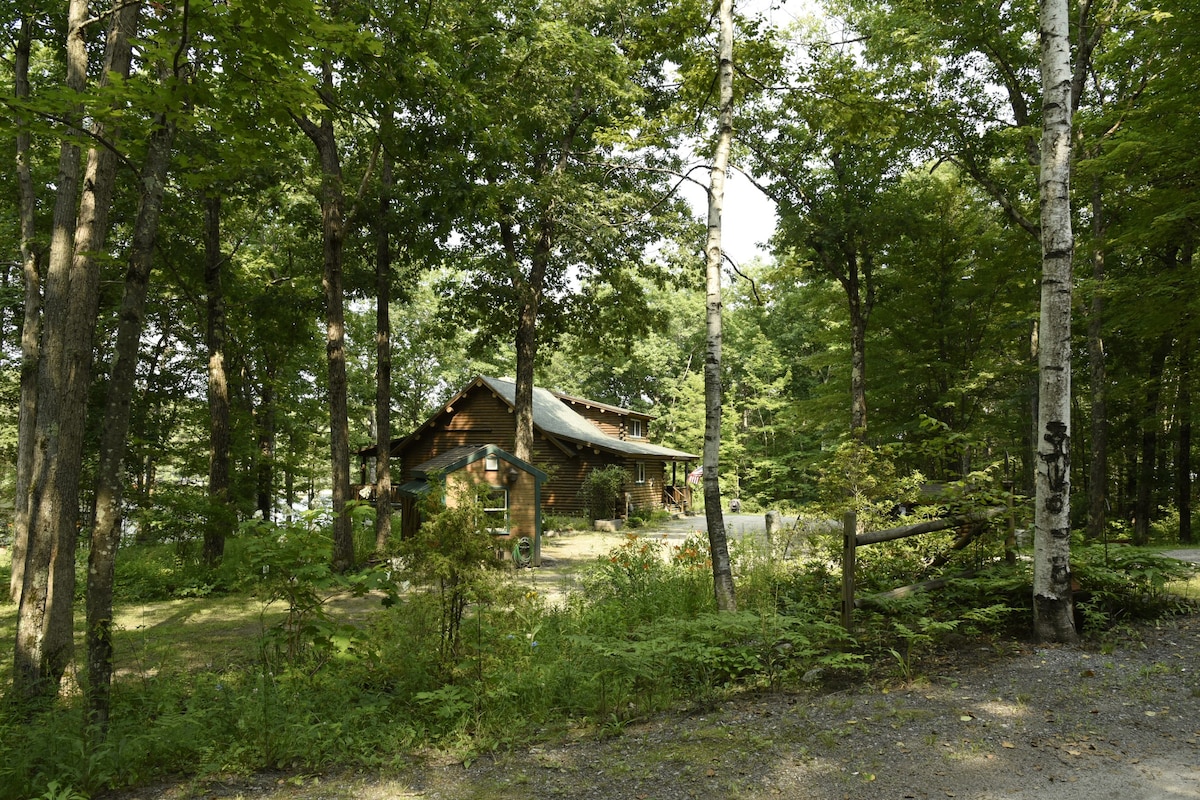 Log Cabin on Keyser Pond in Henniker NH