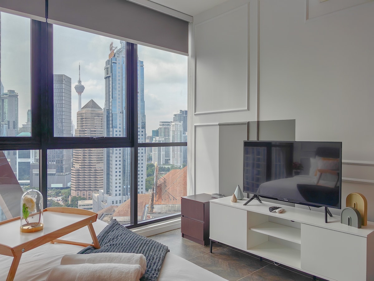 33楼|高档经典单间公寓，带吉隆坡塔景观
