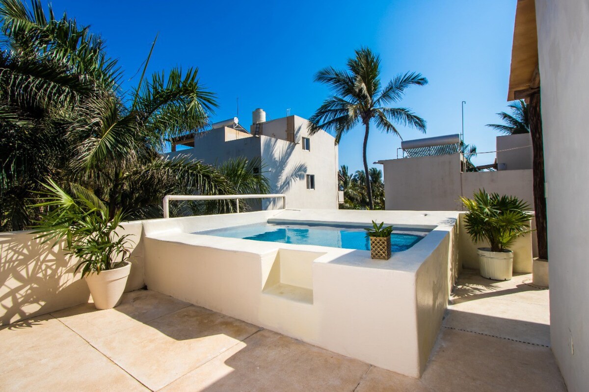 Casa de Playa按摩浴缸和游泳池
