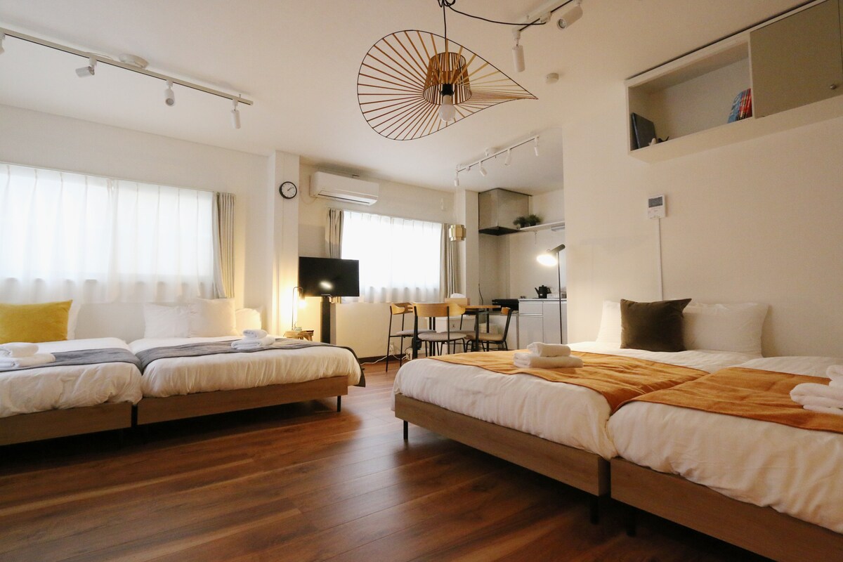 渋谷駅徒歩3分/4 BED (w120cm)  ハチ公まで10分/東京観光の拠点に最適