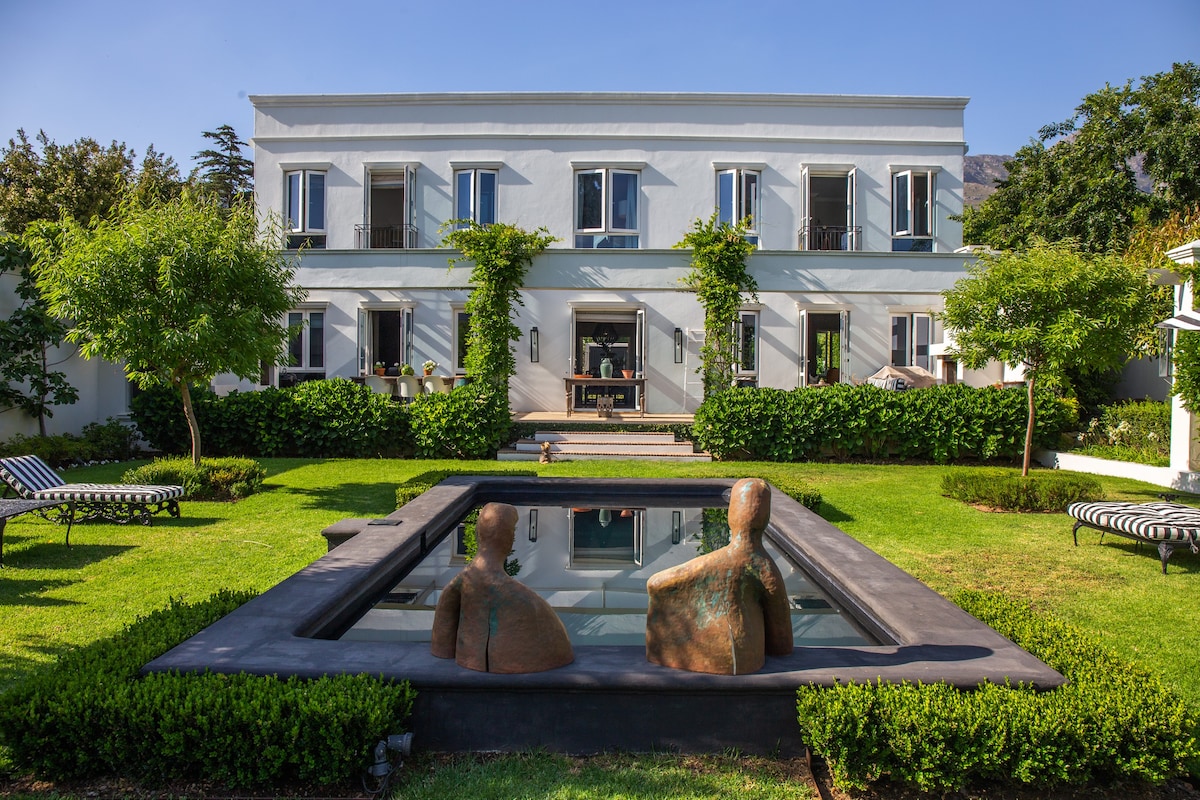 Villa Blanca - The Jewel of Franschhoek