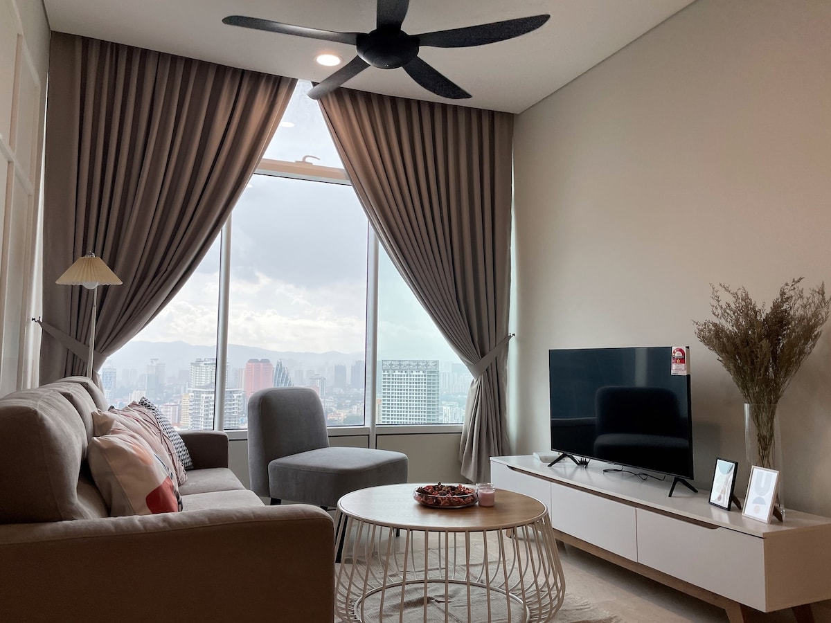 [SC2] Premium KLTW View 2BR For Couple @ Sky Suite