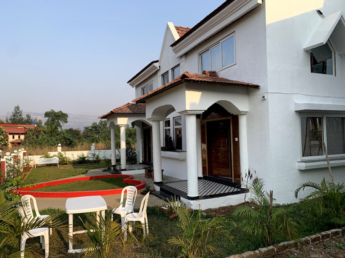 Be Happyy Villa 3BHK with private pool 8 - 16 ppl.