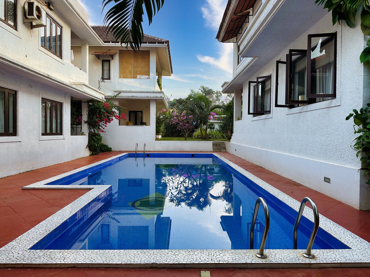 Casa Saudade : 3 Flr Villa w pool in pastoral Goa