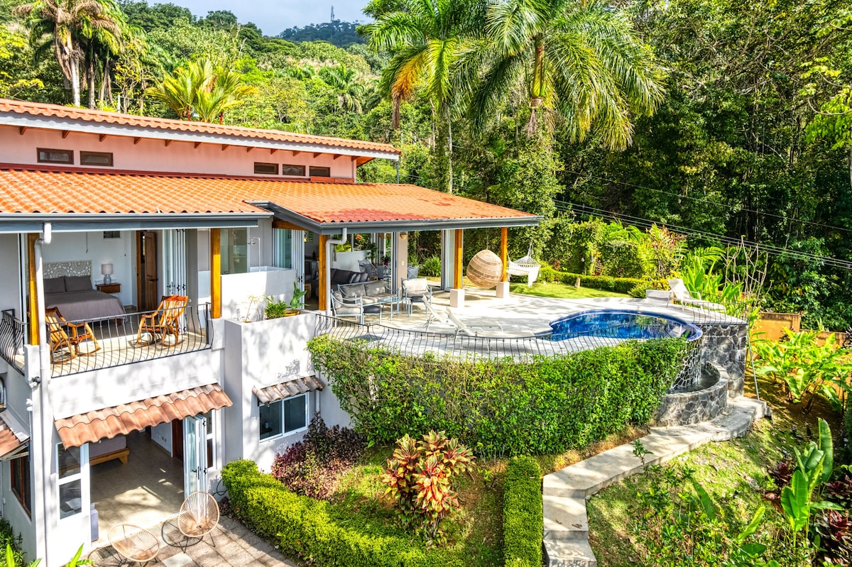 Casa Flores - luxury ocean view home