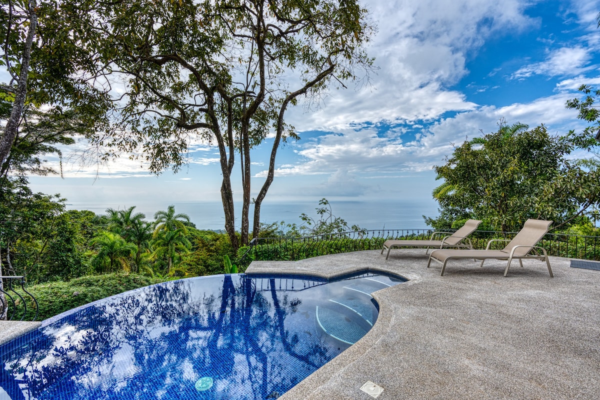 Casa Flores - luxury ocean view home