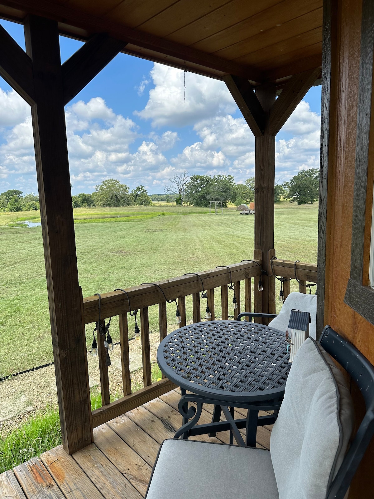 Peaceful Farmhouse cabin on acres