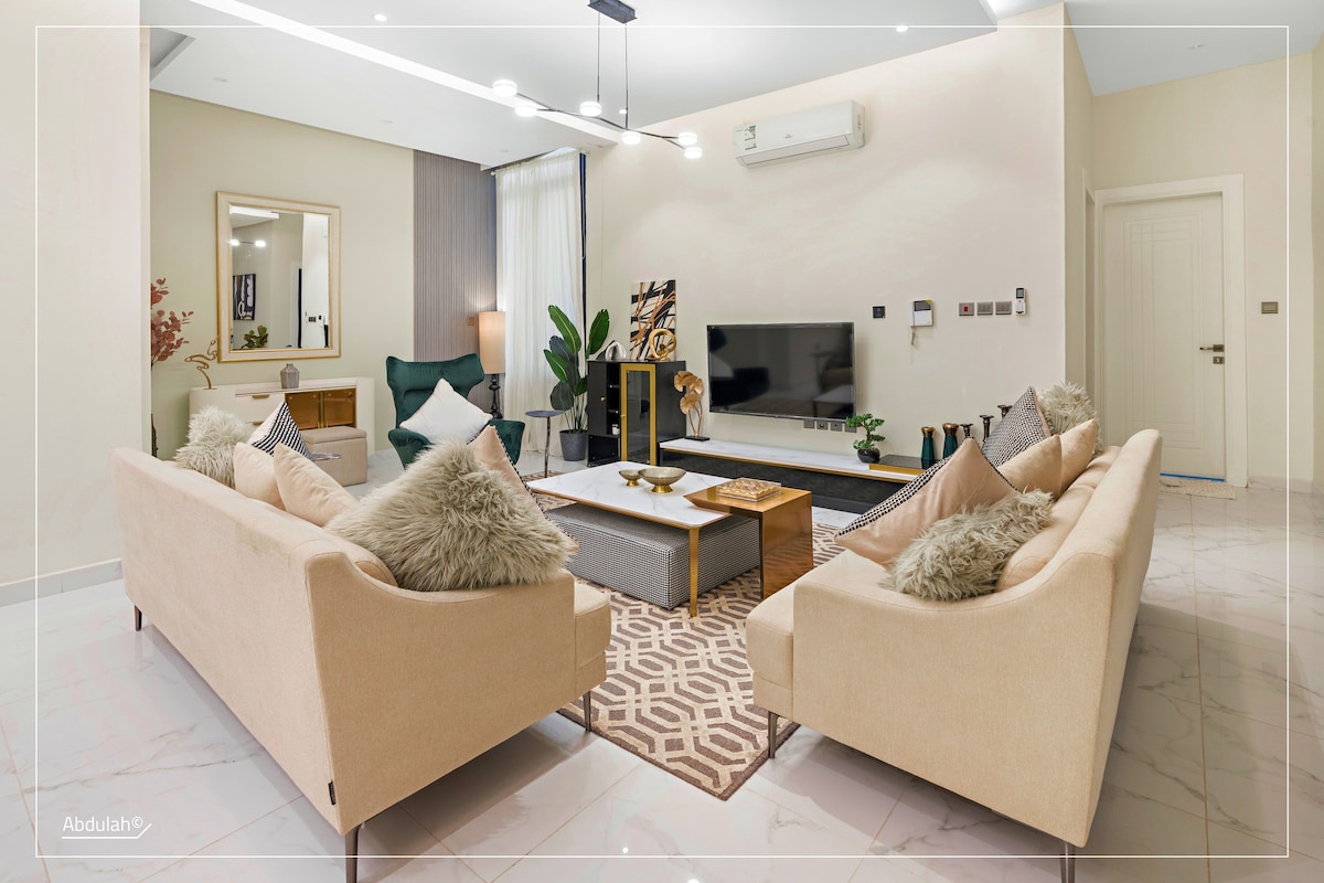 A7 | Luxury Apartment شقة بثلاث غرف نوم-دخول ذكي