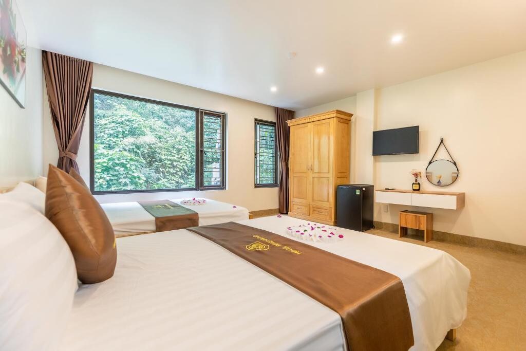 Rose Nhung Hotel 2 large beds