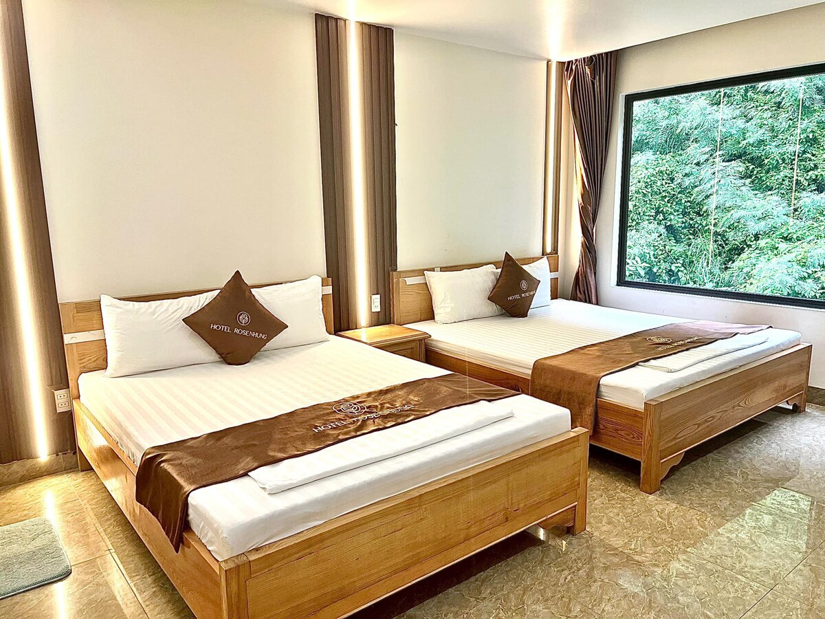 Rose Nhung Hotel 2 large beds