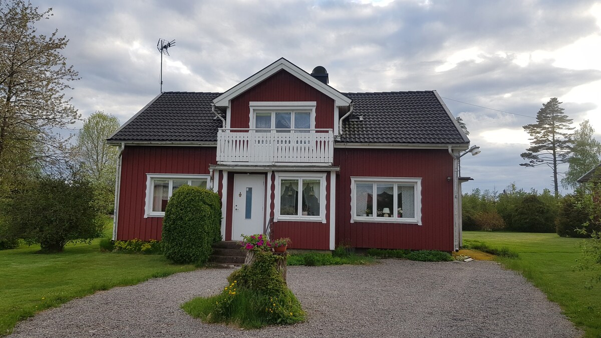 Gemytlig lantlig villa på landet