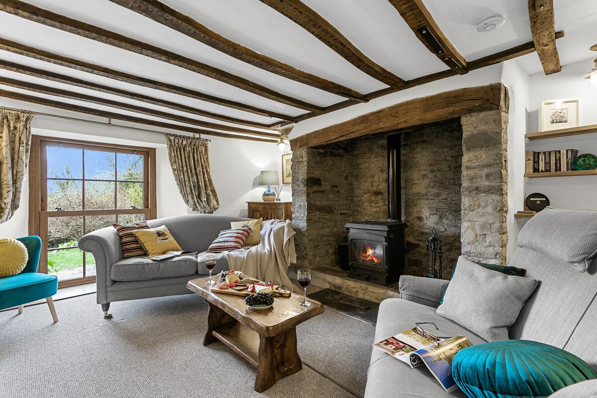 Dog-friendly 4* gold award Grange in Devon