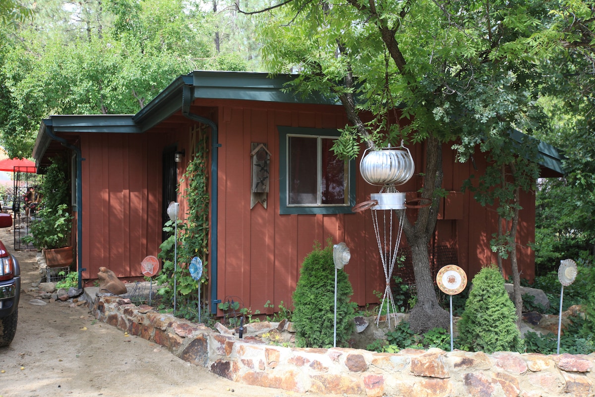 Chick'n Coop Cabin