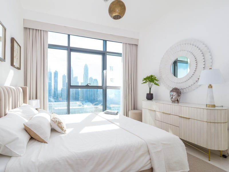 High end new 1 bed with Private beach Dubai Marina