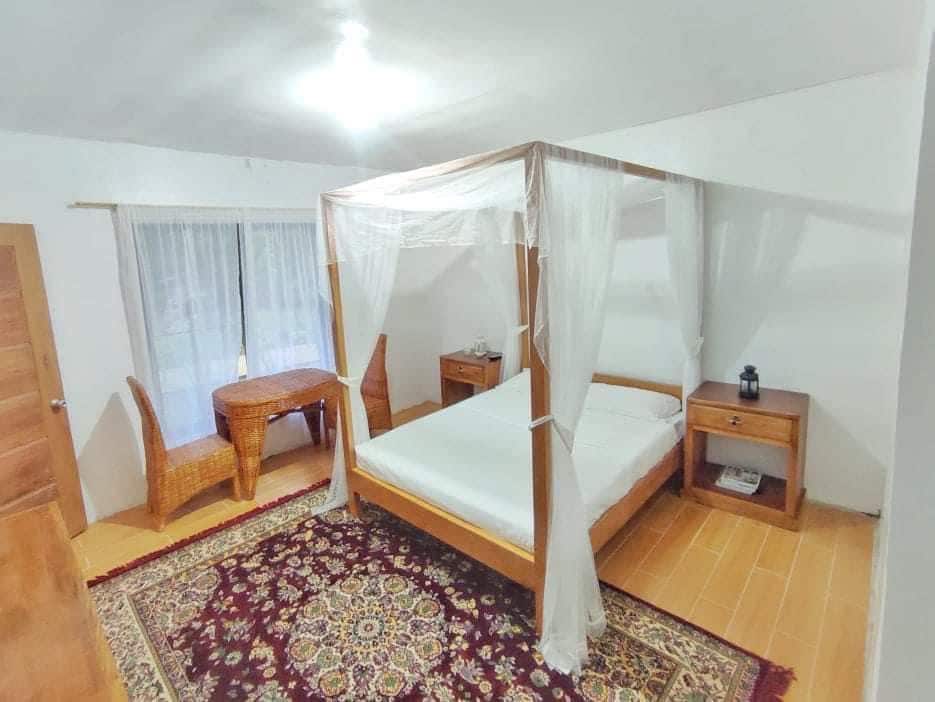 Villa 1 - Queen Bed Room