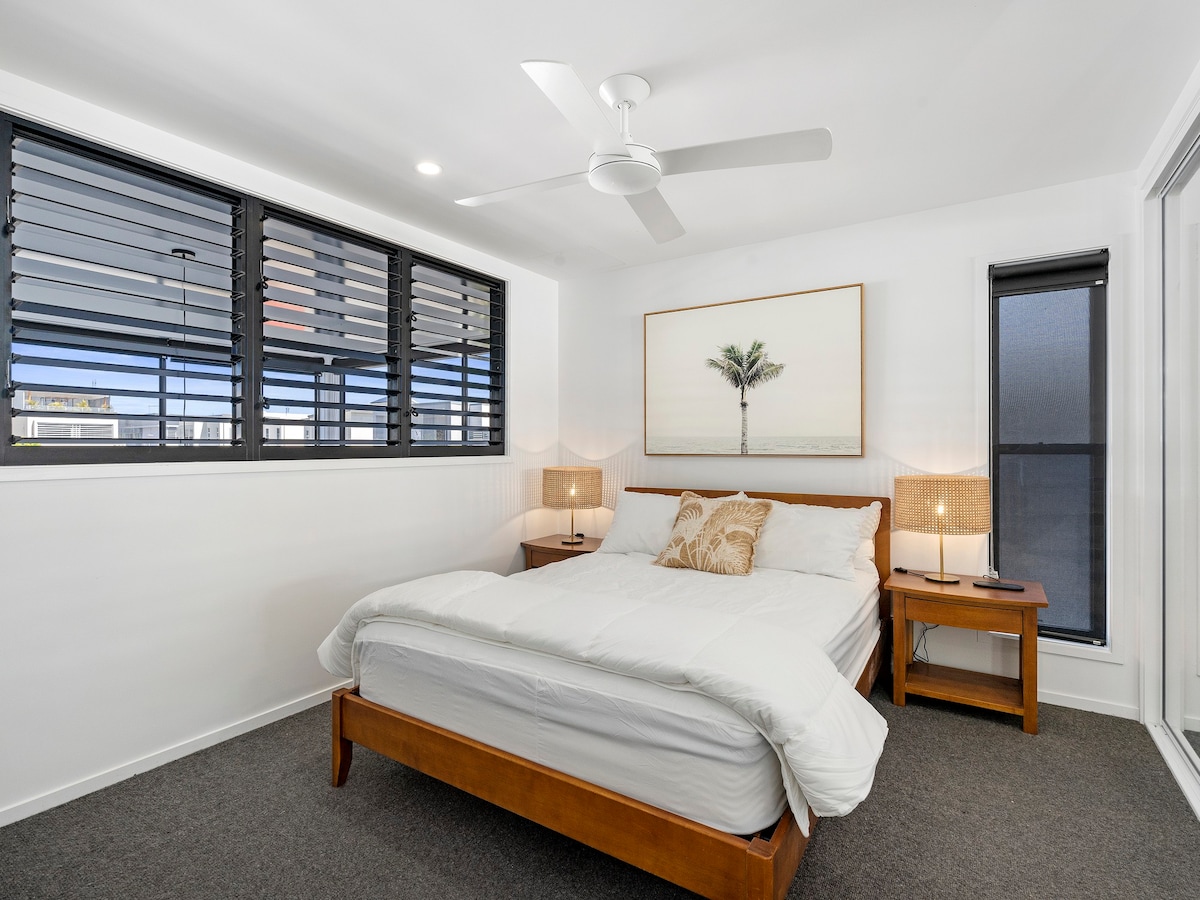 1 Bedroom Modern Townhouse in Casuarina