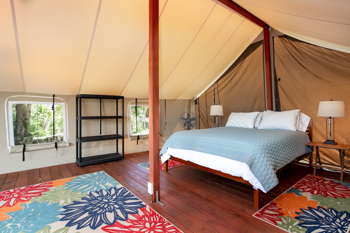 Waipiëo Lodge的Mac Nut平台帐篷